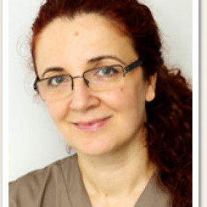 Dr Gabriella Sarok